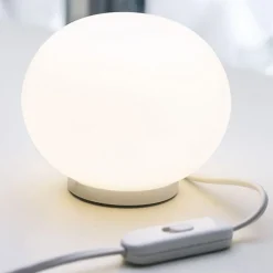 Flos Lampki Na Biurko, Oświetlenie Biurkowe|Biurkowe Ekskluzywne<Mini Glo-Ball Ø11 biały - - lampa biurkowa białyNapięcie: 230-240V