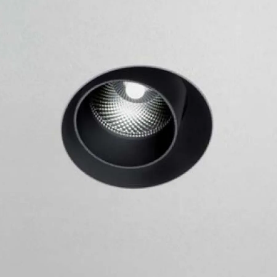 Oty Light Oprawy Wpuszczane<Pop P03 Ø8cm czarny LED - - oprawa wpuszczana czarnyŚwiatło: 11.2w LedMateriał: Aluminium anodowaneOpcjonalnie: zasilacz, element montażowyPopularne kategorie: Oprawy wpuszczane, Oprawy wpuszczane nowoczesne, Oprawy sufitowe wpuszczane LED, Oprawy meblowe wpuszczane Nie wiesz na jaką lampę się zdecydować? Potrzebujesz pomocy w wyborze stylu, modelu, rozmiaru, a może mocy oprawy?