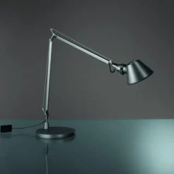 Artemide Lampki Na Biurko, Oświetlenie Biurkowe|Biurkowe Ekskluzywne<Tolomeo Midi H50 antracyt - - lampa biurkowa antracytNapięcie: 230V